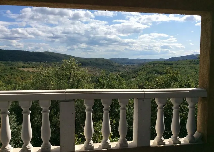 Nyaraló De L'esquirou *